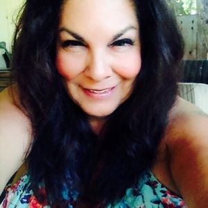 Meet your Posher, Joyce